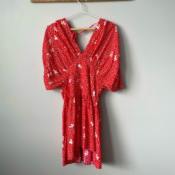 ASOS DESIGN FLOWY FLORAL LOW BACK MINI DRESS WITH RUCHED SLEEVES Size 6 - Picture 3 of 11